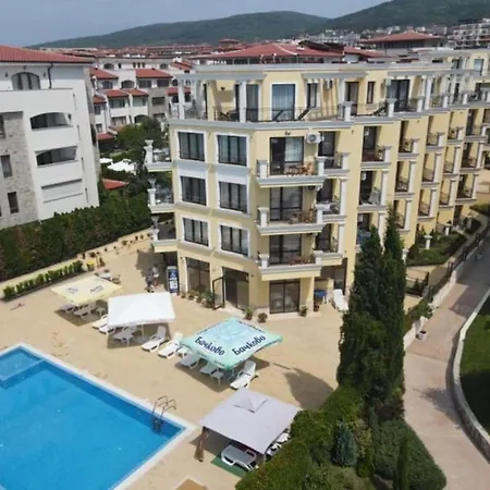 Horizon 18 'б' Apartment *